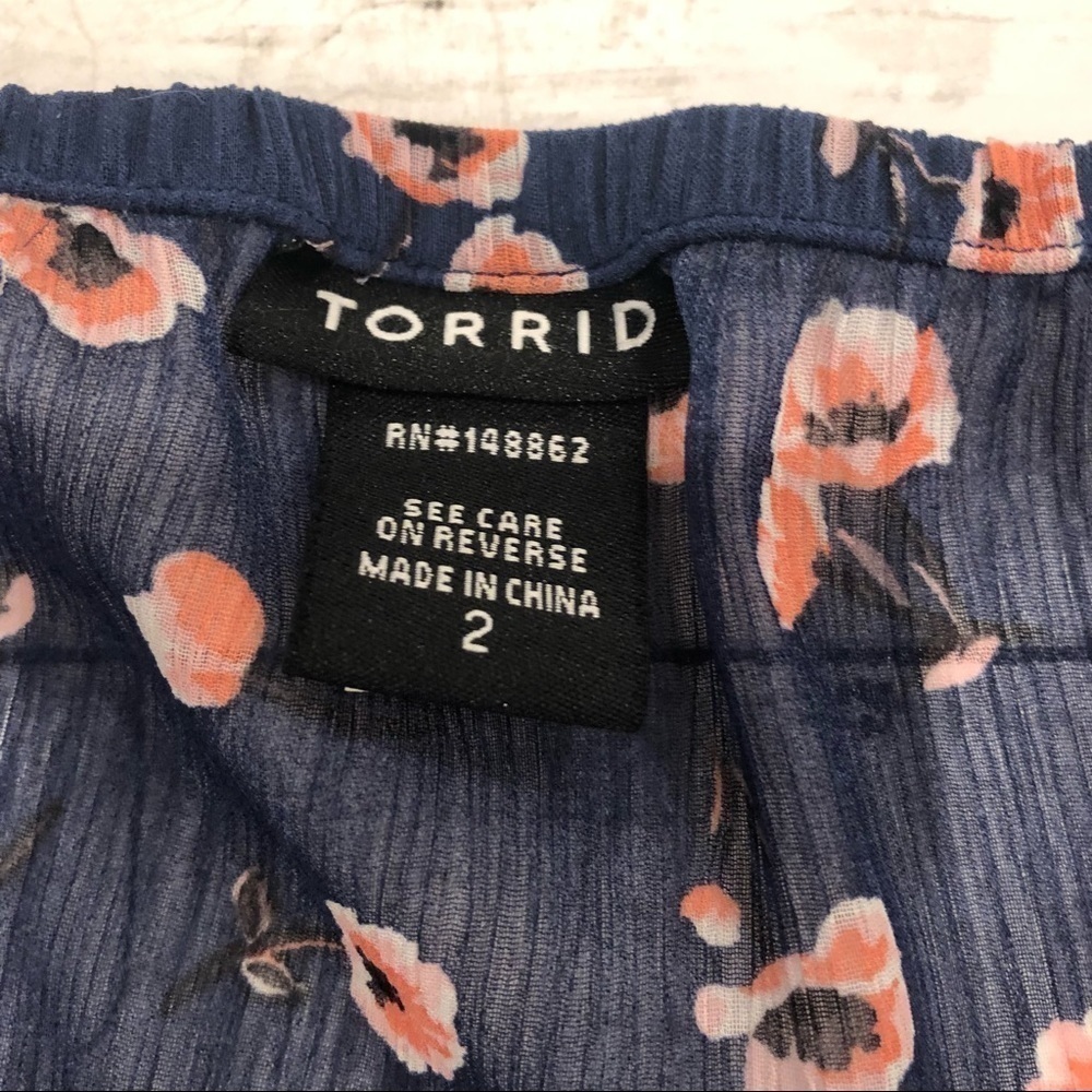 Torrid Ruffle Chiffon Banded Bottom Tank - Picture 3 of 3